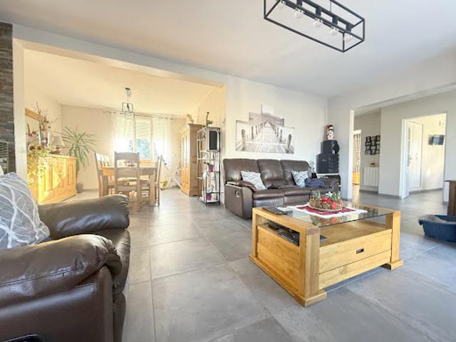 Vente Maison 8 pièces 155 m2 Longnes