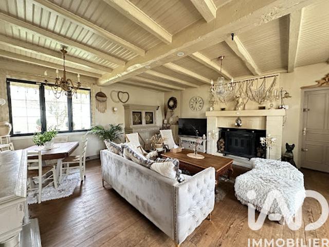 Vente Maison 8 pièces 155 m2 Valdelaume