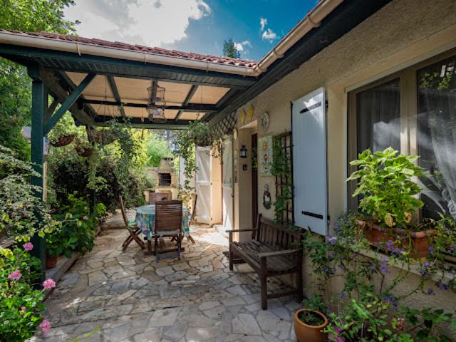 Vente Maison 11 pièces 156 m2 Couze et Saint Front