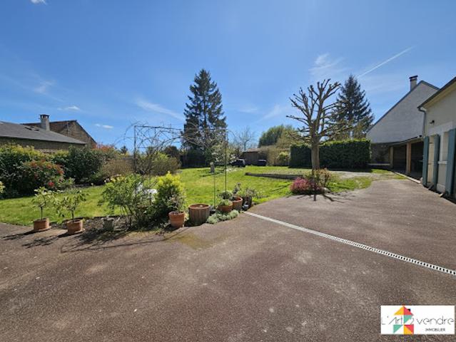 Vente Maison 8 pièces 196 m2 Grandfresnoy