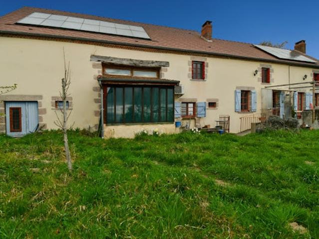 Vente Maison 8 pièces 156 m2 Saint Sauvier