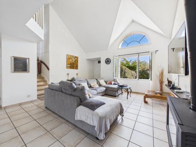 Vente Maison 8 pièces 157.5 m2 Saint Prix