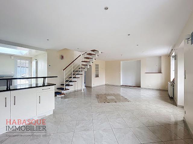 Vente Maison 8 pièces 158 m2 Saint meen