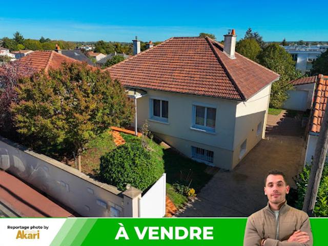 Vente Maison 8 pièces 159.96 m2 Jaunay Marigny