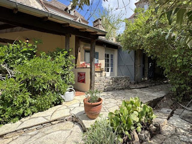 Vente Maison 8 pièces 150 m2 Calvignac