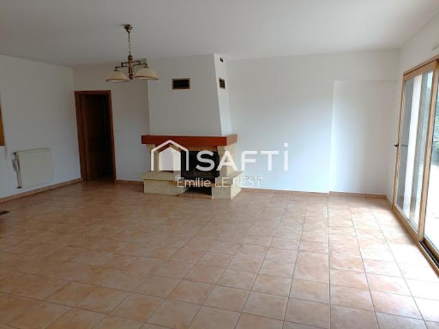 Vente Maison 8 pièces 150 m2 Chateaulin