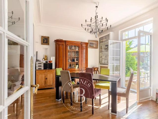 Vente Maison 8 pièces 150 m2 Chaville