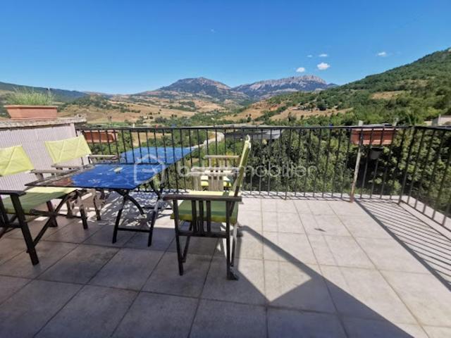 Vente Maison 8 pièces 150 m2 Thoard