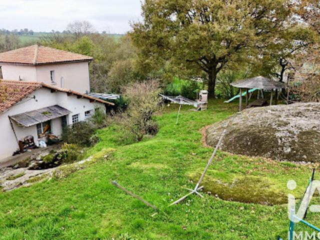 Vente Maison 8 pièces 151 m2 Largeasse