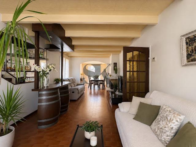 Vente Maison 8 pièces 152 m2 La Penne sur Huveaune