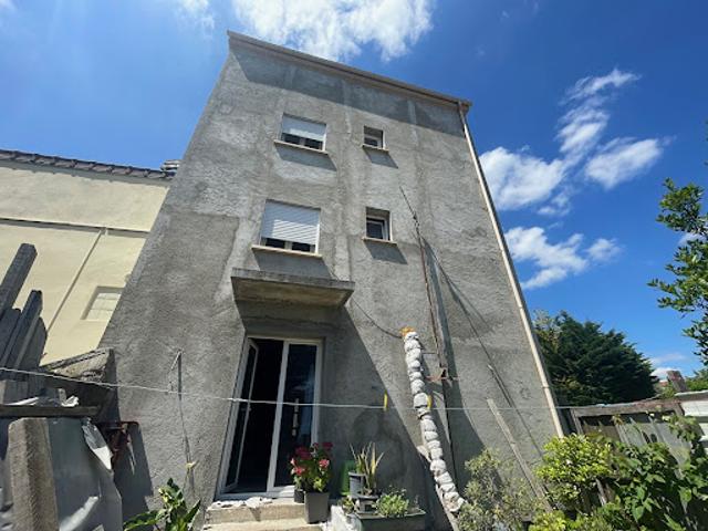 Vente Maison 8 pièces 153 m2 Saint Prix
