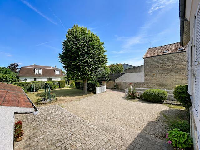 Vente Maison 8 pièces 164 m2 Montesson
