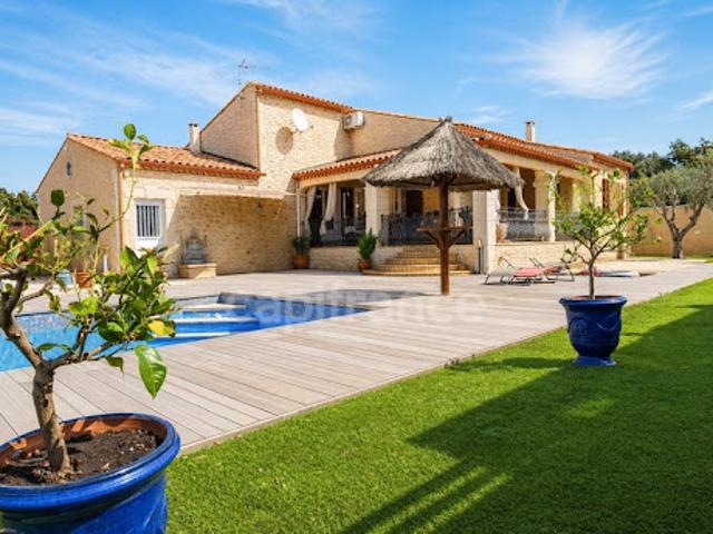 Vente Maison 8 pièces 164 m2 Saint Quentin la Poterie