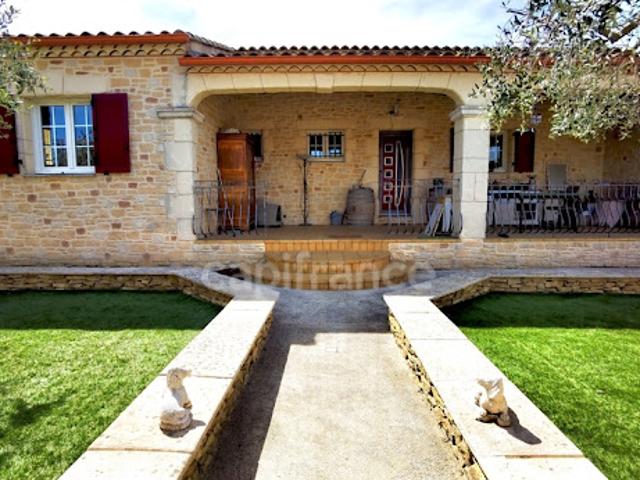 Vente Maison 8 pièces 164 m2 Saint Quentin la Poterie