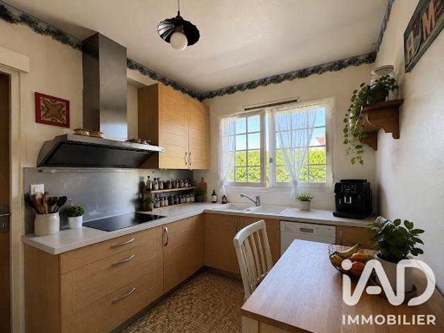 Vente Maison 8 pièces 165 m2 Neuilly Saint Front