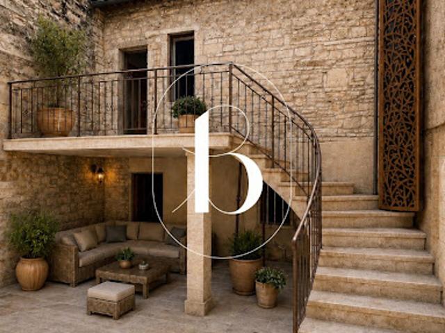 Vente Maison 8 pièces 165 m2 Barjac