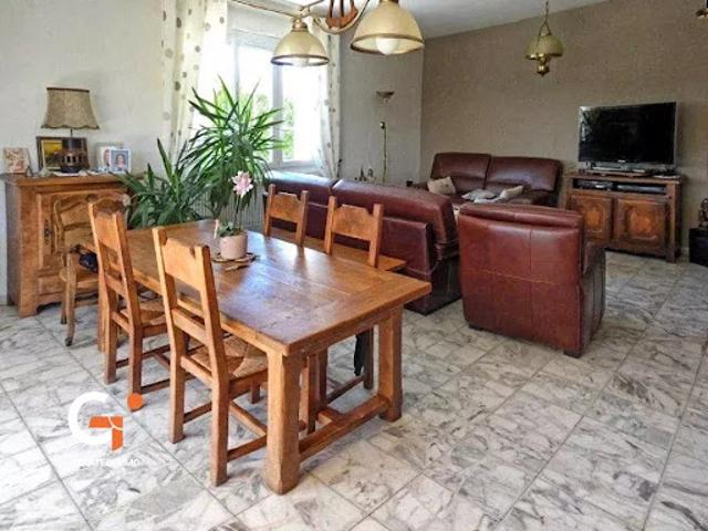 Vente Maison 8 pièces 166 m2 Saint Ouen de Thouberville