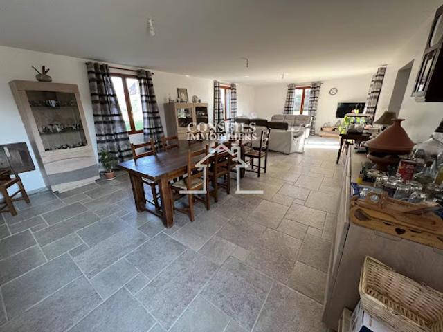 Vente Maison 8 pièces 166 m2 Saint Julien du Sault