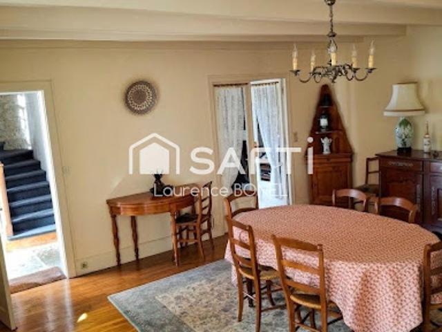 Vente Maison 8 pièces 167 m2 Saint Symphorien