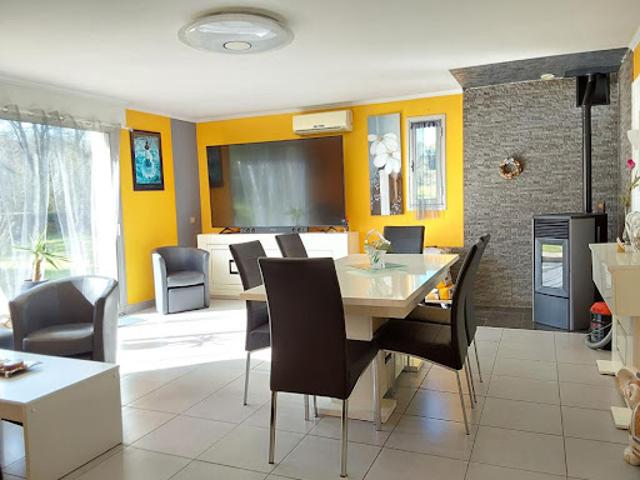Vente Maison 8 pièces 167 m2 Spézet