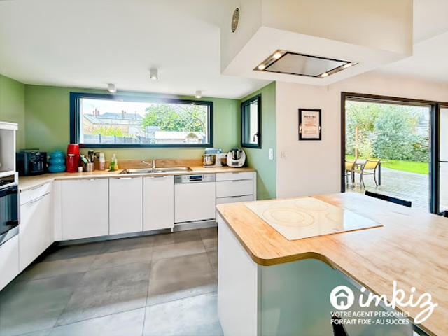 Vente Maison 8 pièces 160 m2 Meslay du Maine