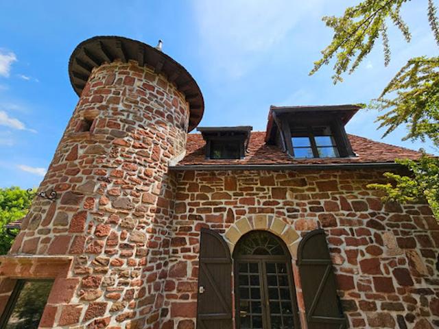 Vente Maison 8 pièces 160 m2 Collonges la Rouge