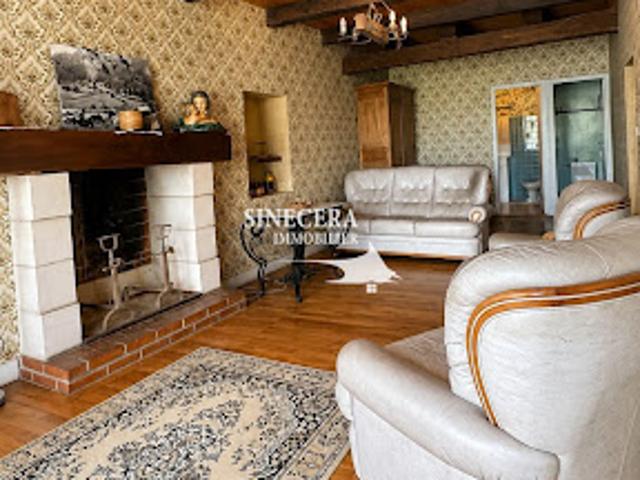 Vente Maison 8 pièces 160 m2 Riberac