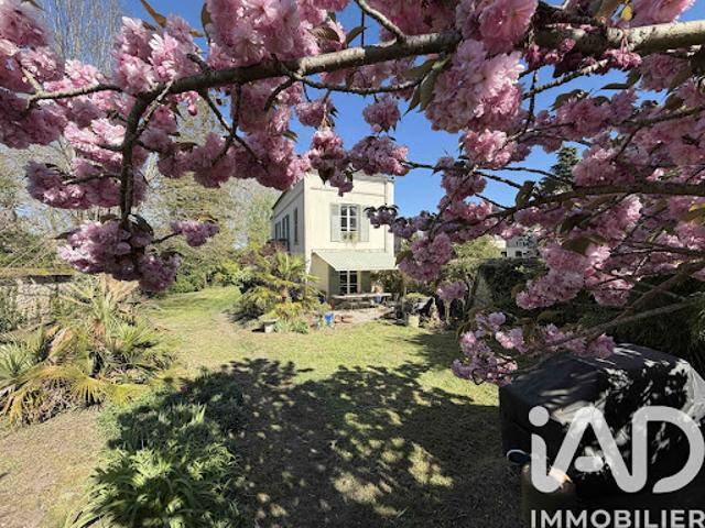 Vente Maison 8 pièces 160 m2 Saint Pierre lès Nemours