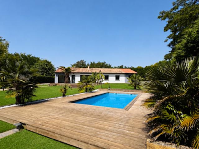 Vente Maison 8 pièces 160 m2 Vayres
