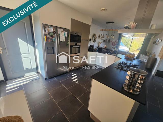 Vente Maison 8 pièces 162 m2 Gomené
