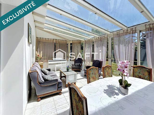 Vente Maison 8 pièces 162 m2 Villons les Buissons