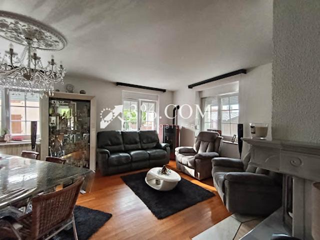 Vente Maison 8 pièces 174 m2 Neufmaisons