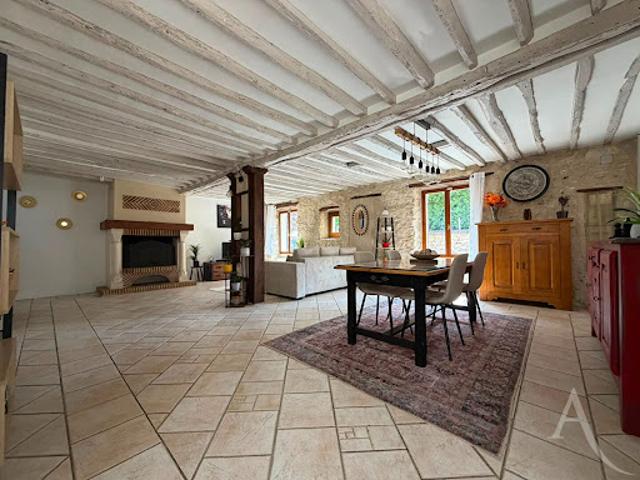 Vente Maison 8 pièces 174 m2 Fontenay Mauvoisin