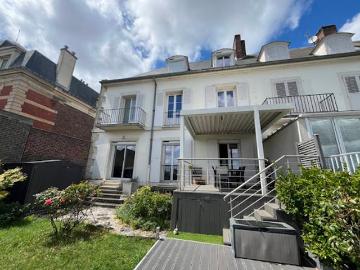 Vente Maison 8 pièces 174 m2 Pontoise