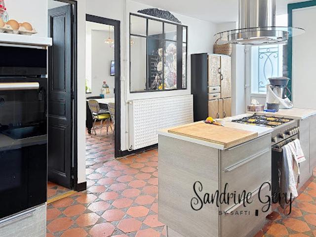 Vente Maison 8 pièces 174 m2 Saint Saturnin du Limet
