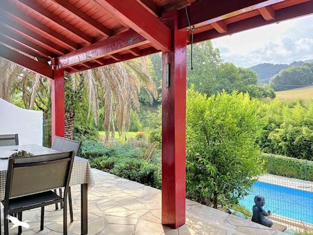 Vente Maison 8 pièces 175 m2 Hasparren