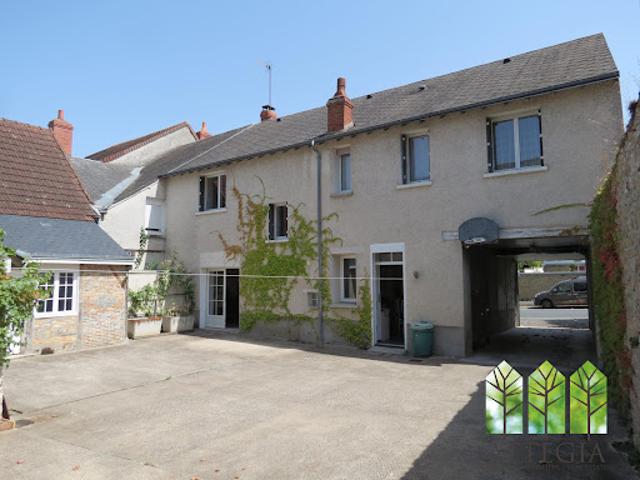 Vente Maison 8 pièces 175 m2 La Châtre