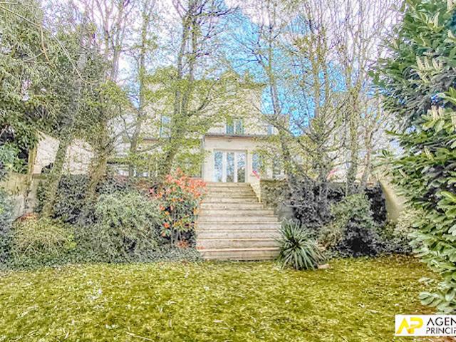 Vente Maison 8 pièces 175 m2 Versailles