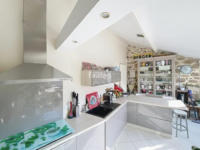 Vente Maison 8 pièces 177 m2 Coutances