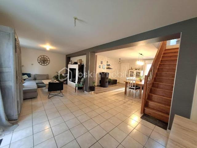 Vente Maison 8 pièces 177 m2 Saint Calais du Désert