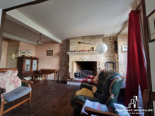 Vente Maison 8 pièces 178 m2 Fontenay le Comte