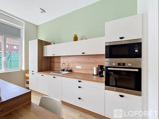 Vente Maison 8 pièces 178.75 m2 Hazebrouck