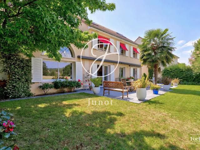 Vente Maison 8 pièces 179.02 m2 Croissy sur Seine