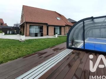 Vente Maison 8 pièces 170 m2 Allennes les Marais