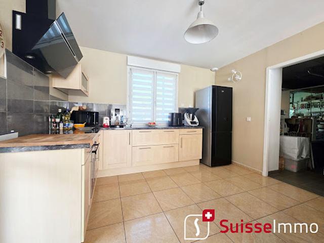 Vente Maison 8 pièces 170 m2 Beutal