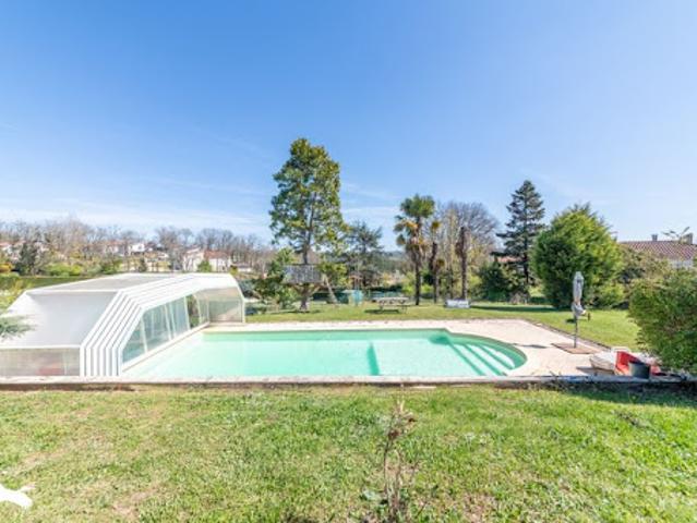 Vente Maison 8 pièces 170 m2 Condezaygues