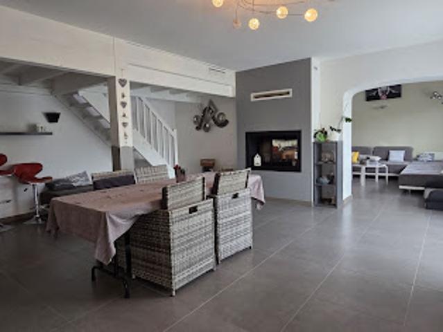 Vente Maison 8 pièces 170 m2 Eysines