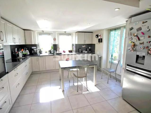 Vente Maison 8 pièces 170 m2 Hadol