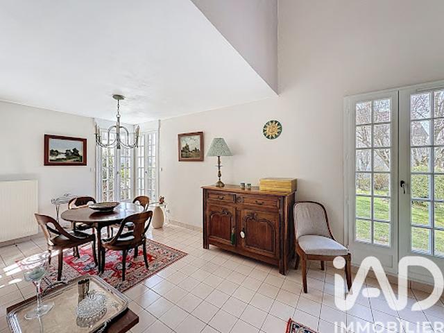Vente Maison 8 pièces 170 m2 Saint Rémy lès Chevreuse