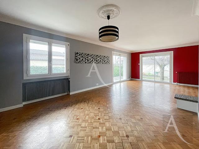 Vente Maison 8 pièces 170 m2 Villeneuve sur Lot